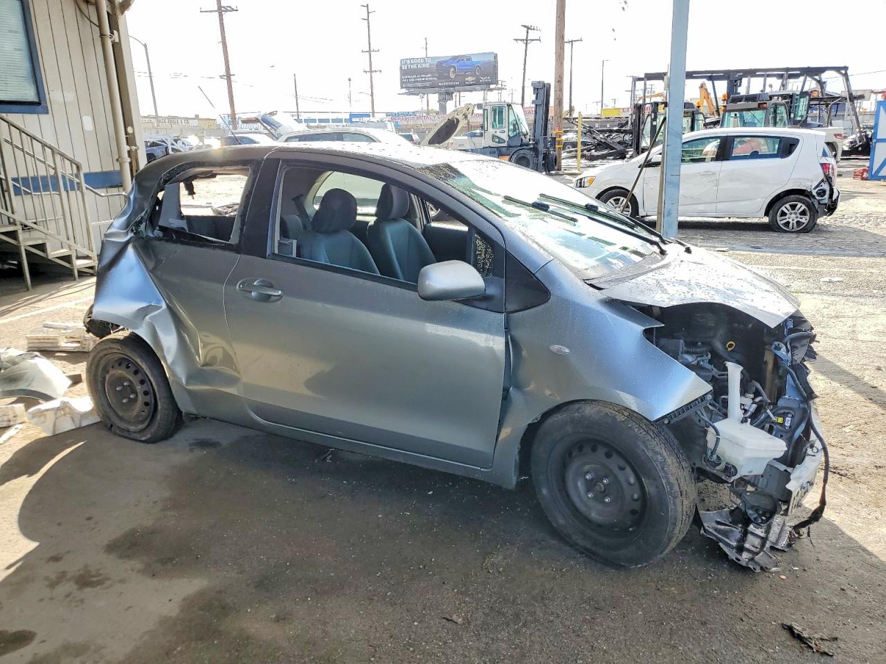 2007 TOYOTA YARIS photo 4