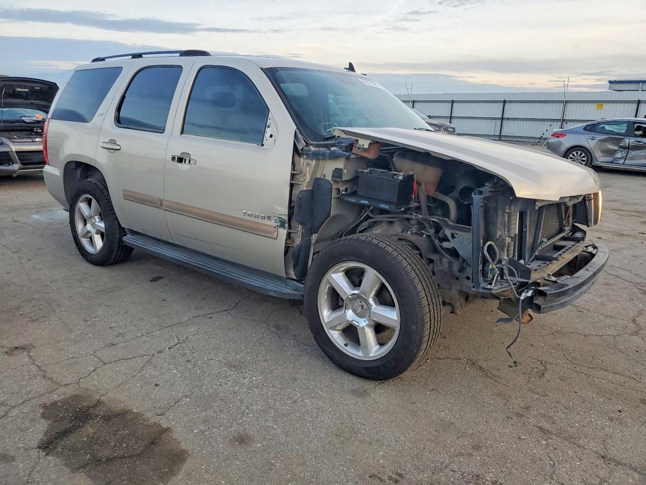 2007 CHEVROLET TAHOE C1500 photo 4