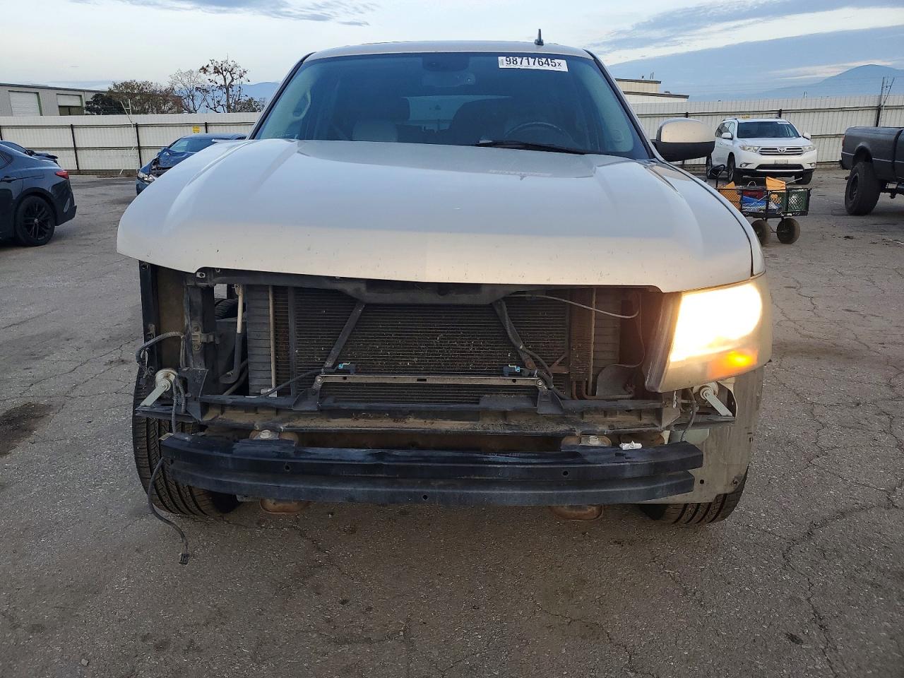 2007 CHEVROLET TAHOE C1500 photo 5