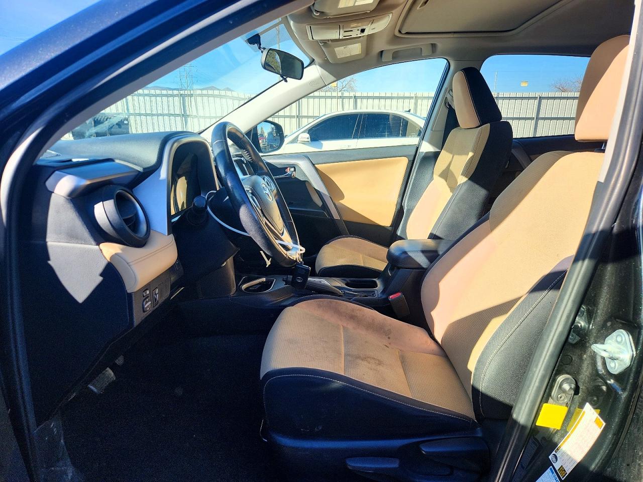 2016 TOYOTA RAV4 HV XLE photo 7