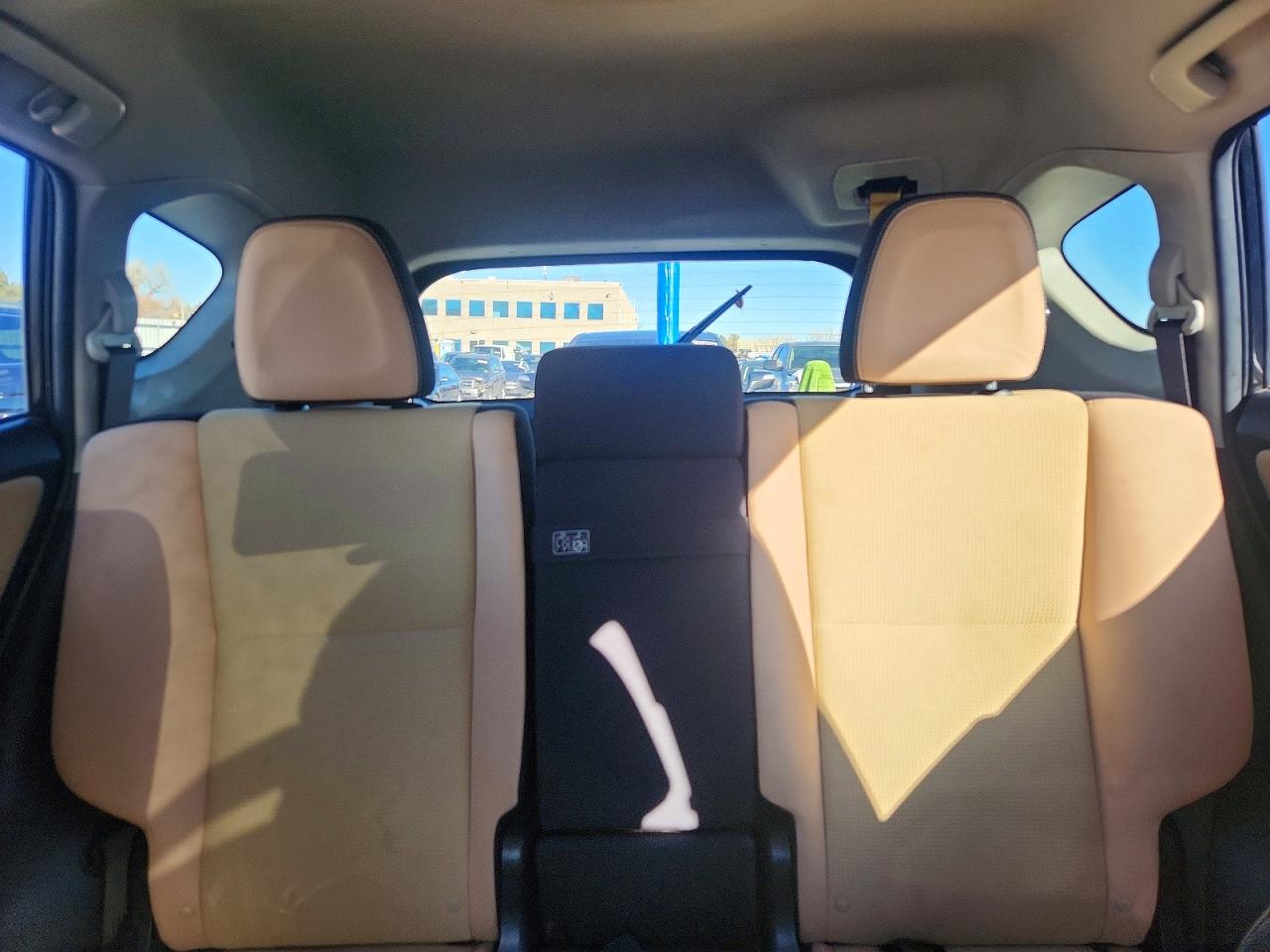 2016 TOYOTA RAV4 HV XLE photo 10