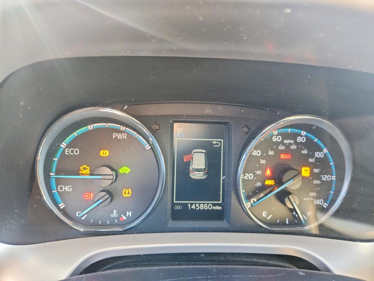 2016 TOYOTA RAV4 HV XLE photo 9