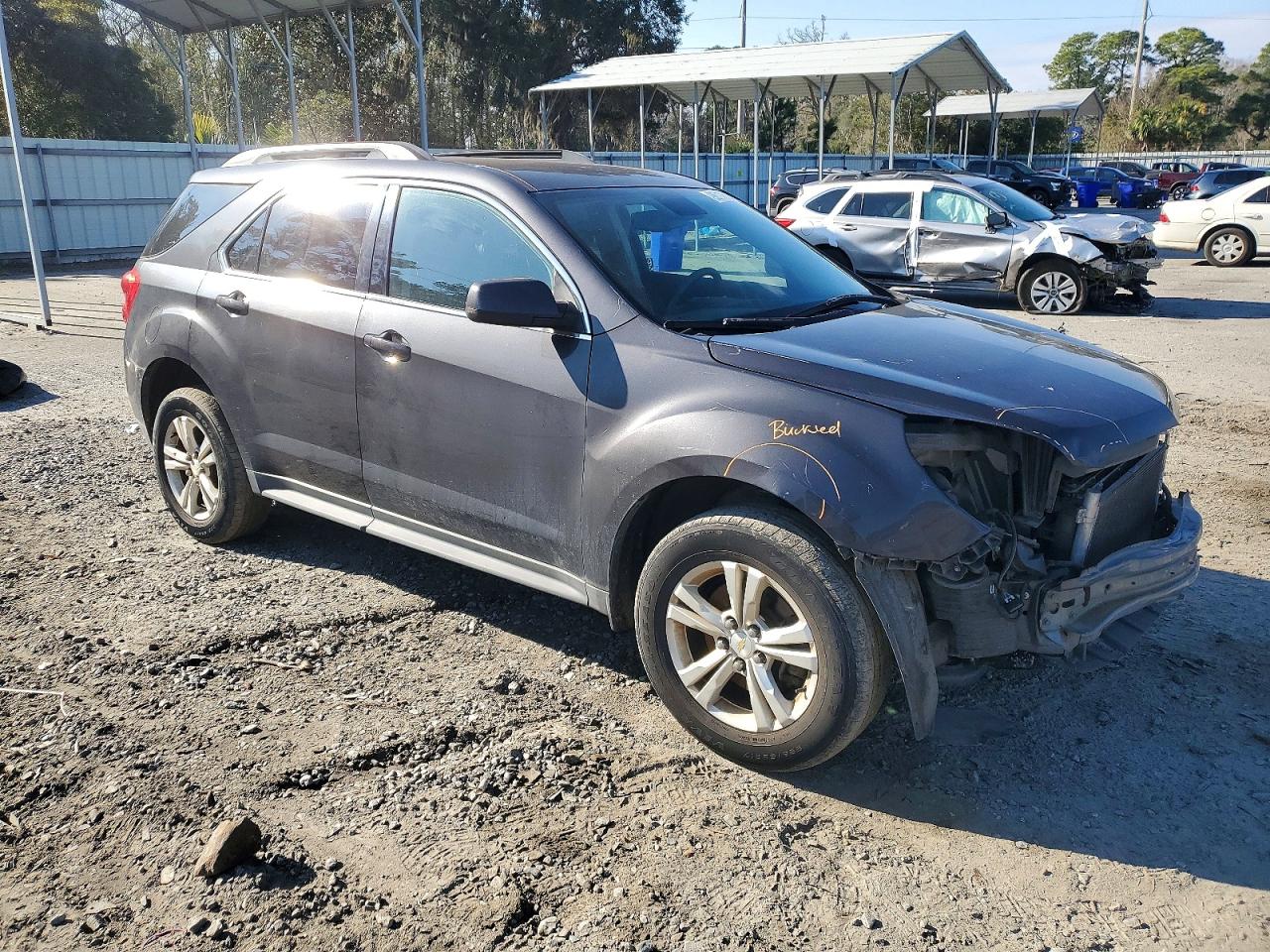 2015 CHEVROLET EQUINOX LT photo 4