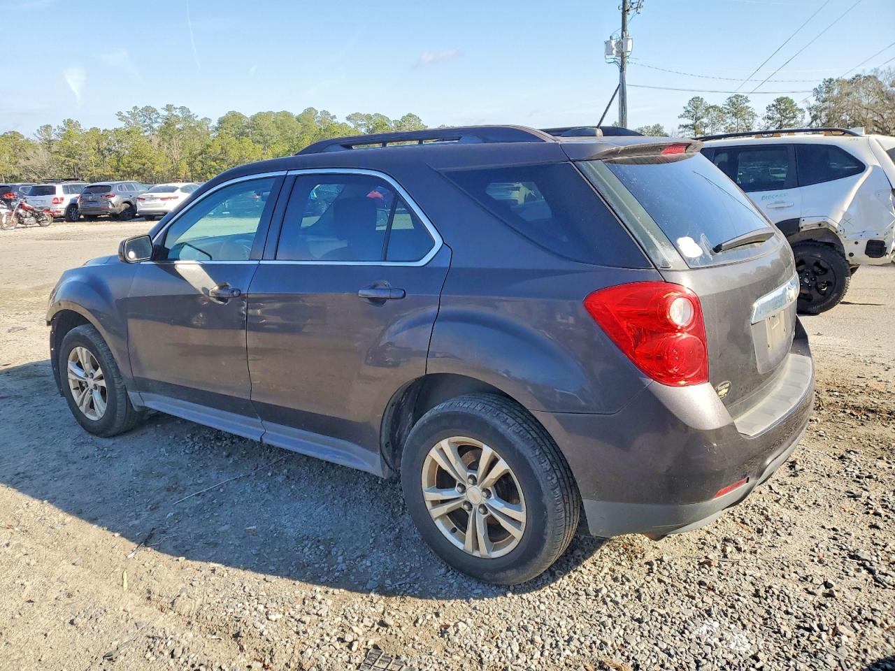 2015 CHEVROLET EQUINOX LT photo 2