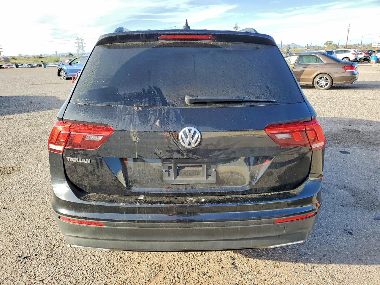 2021 VOLKSWAGEN TIGUAN S photo 6