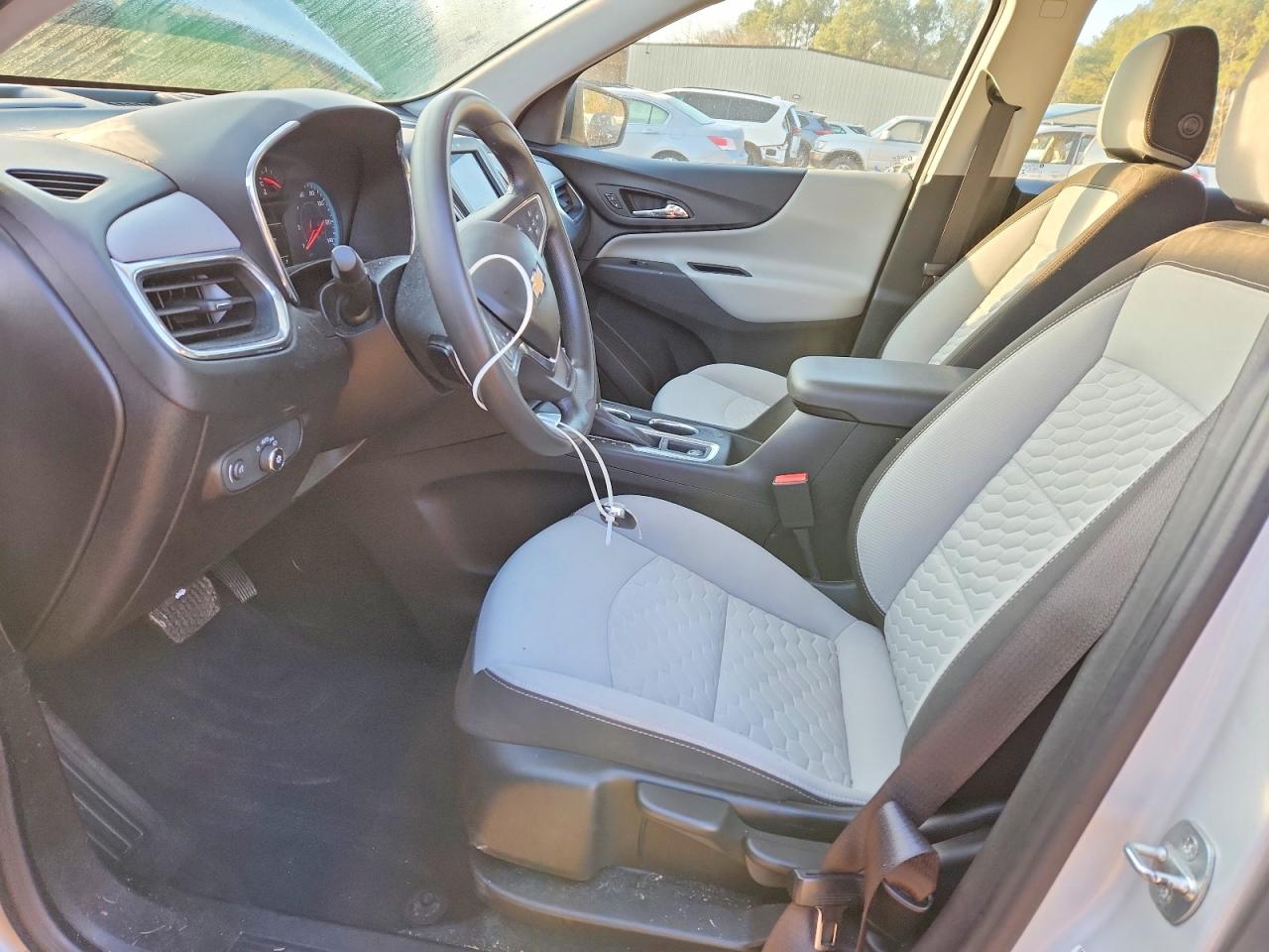 2020 CHEVROLET EQUINOX LS photo 13