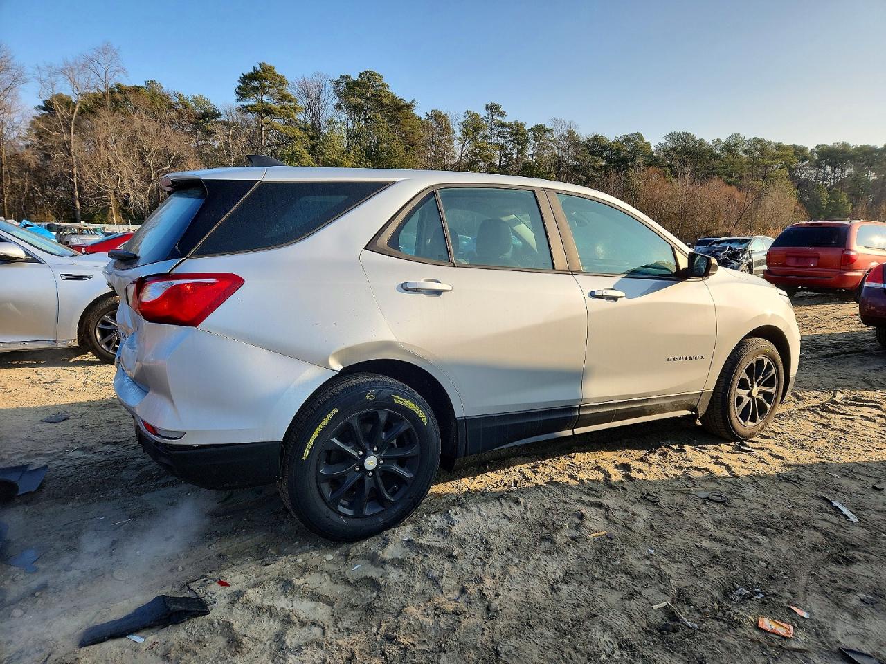 2020 CHEVROLET EQUINOX LS photo 5