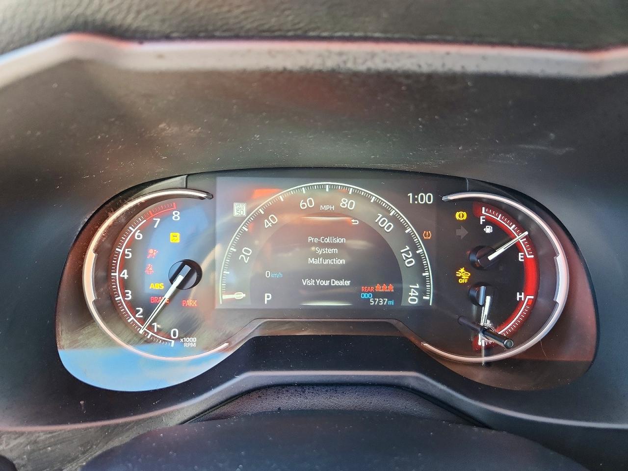 2025 TOYOTA RAV4 LE photo 9
