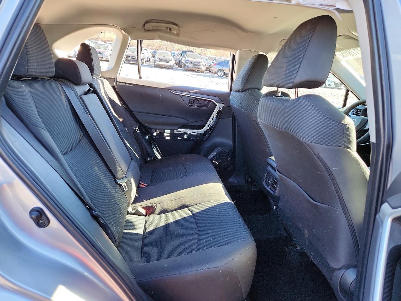 2025 TOYOTA RAV4 LE photo 11