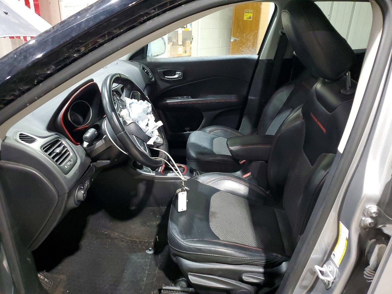 2019 JEEP COMPASS TRAILHAWK photo 7