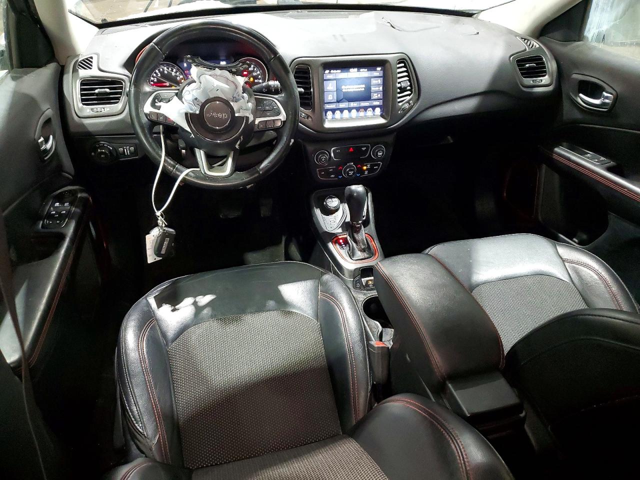 2019 JEEP COMPASS TRAILHAWK photo 8