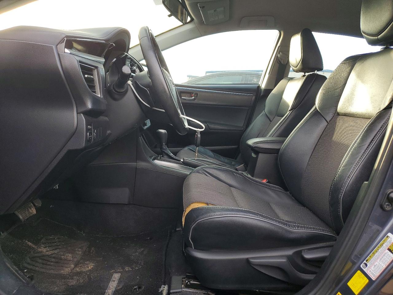 2016 TOYOTA COROLLA L photo 7