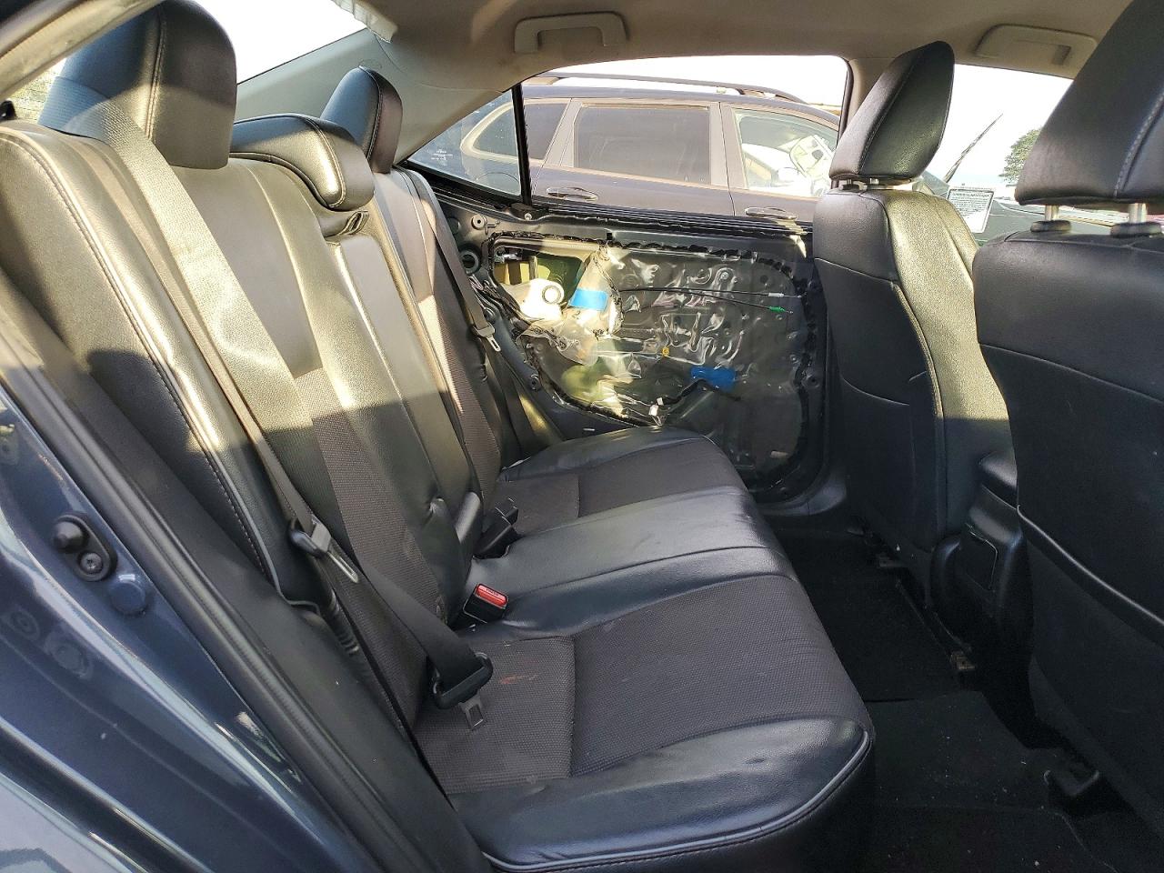 2016 TOYOTA COROLLA L photo 10