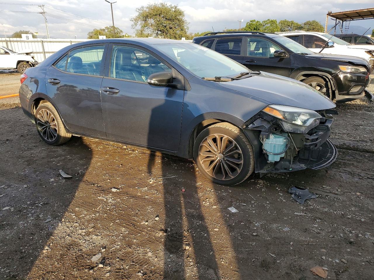 2016 TOYOTA COROLLA L photo 4