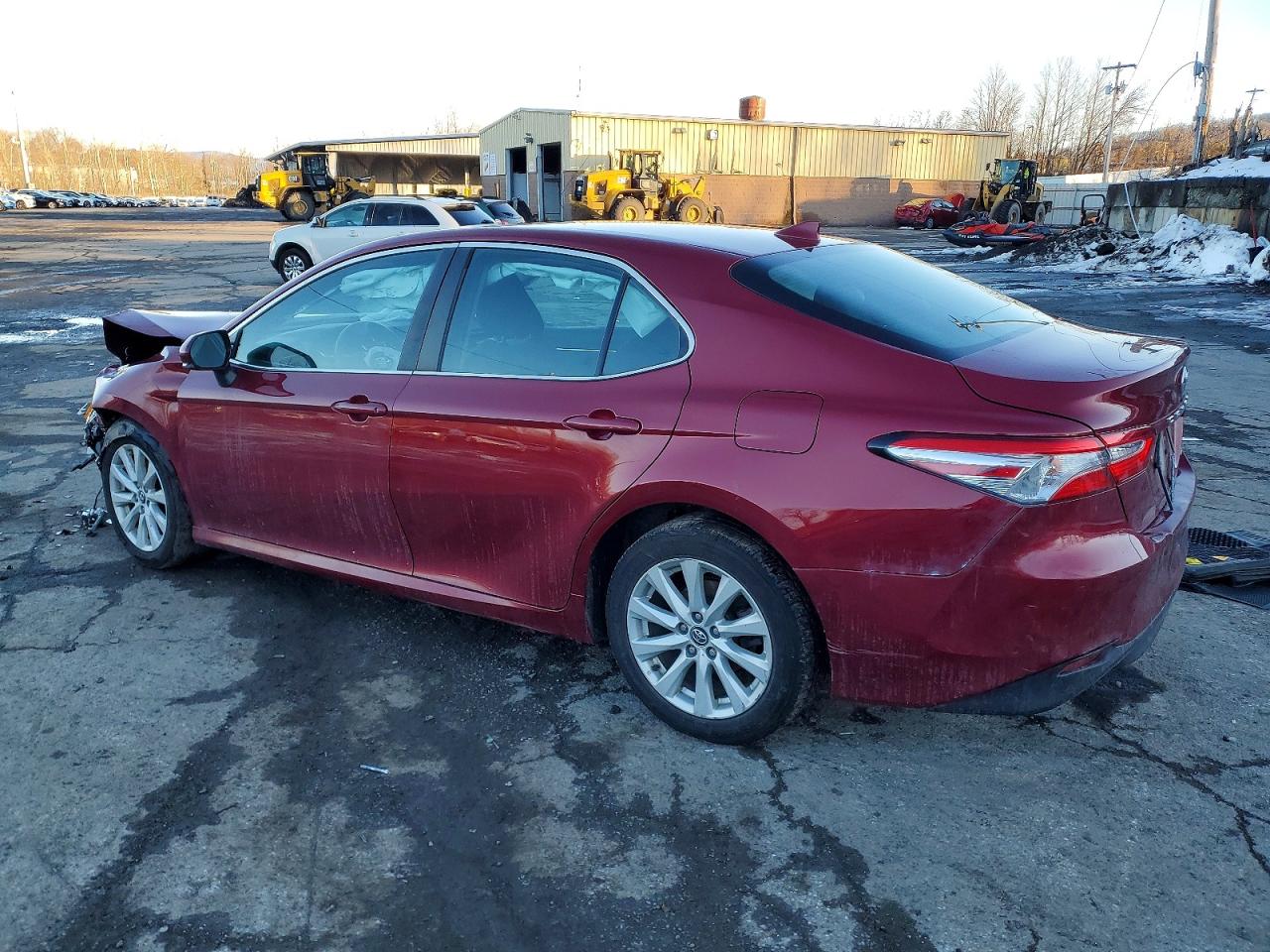 2020 TOYOTA CAMRY LE photo 2