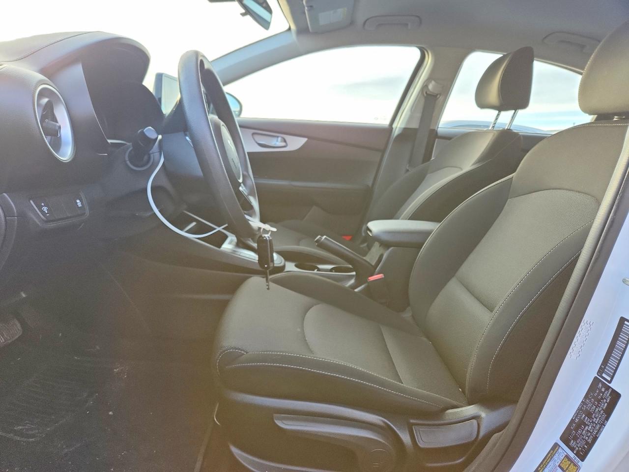 2024 KIA FORTE LX photo 7