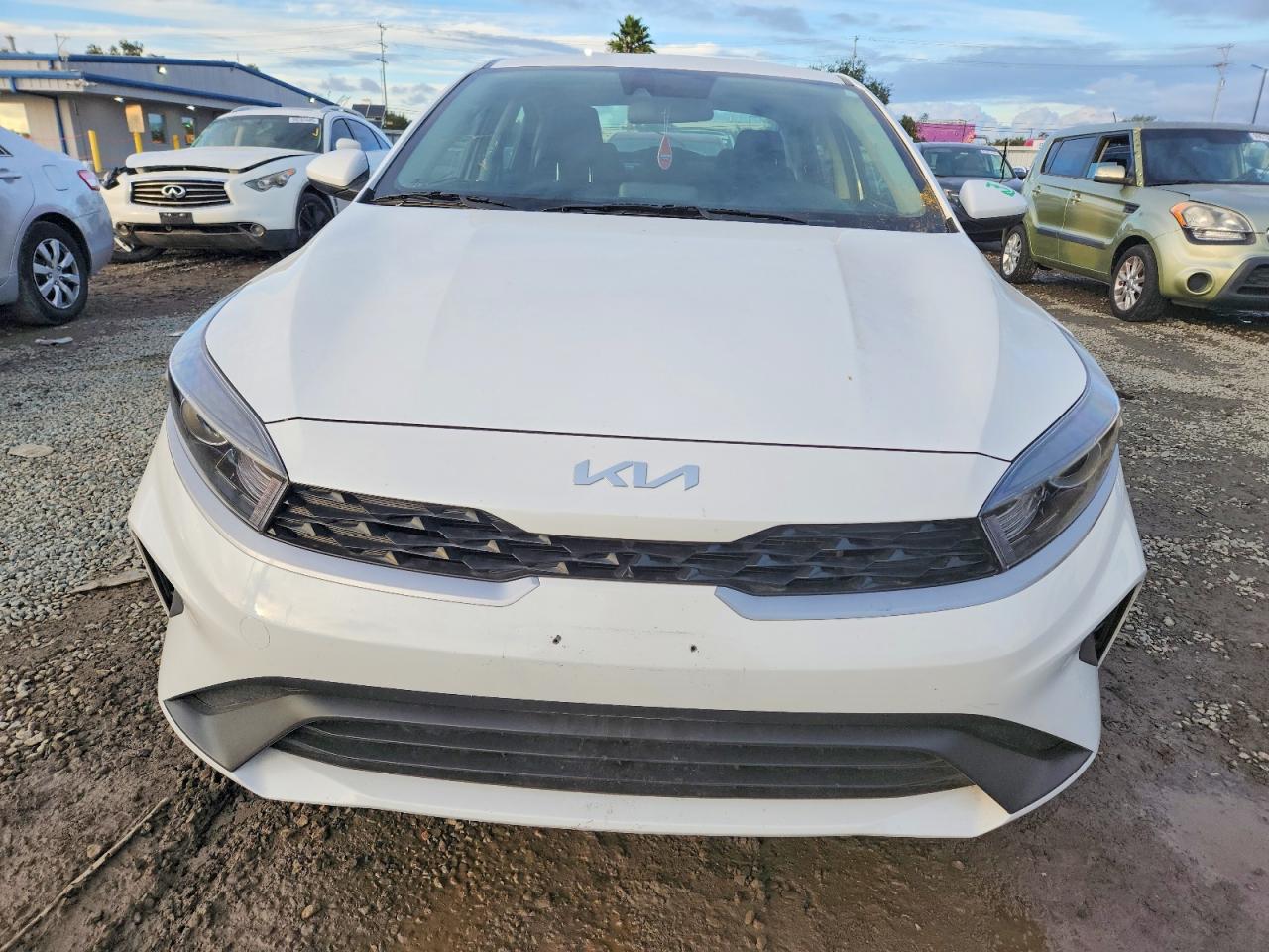 2024 KIA FORTE LX photo 5