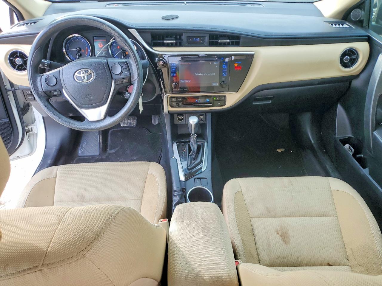 2018 TOYOTA COROLLA L photo 22