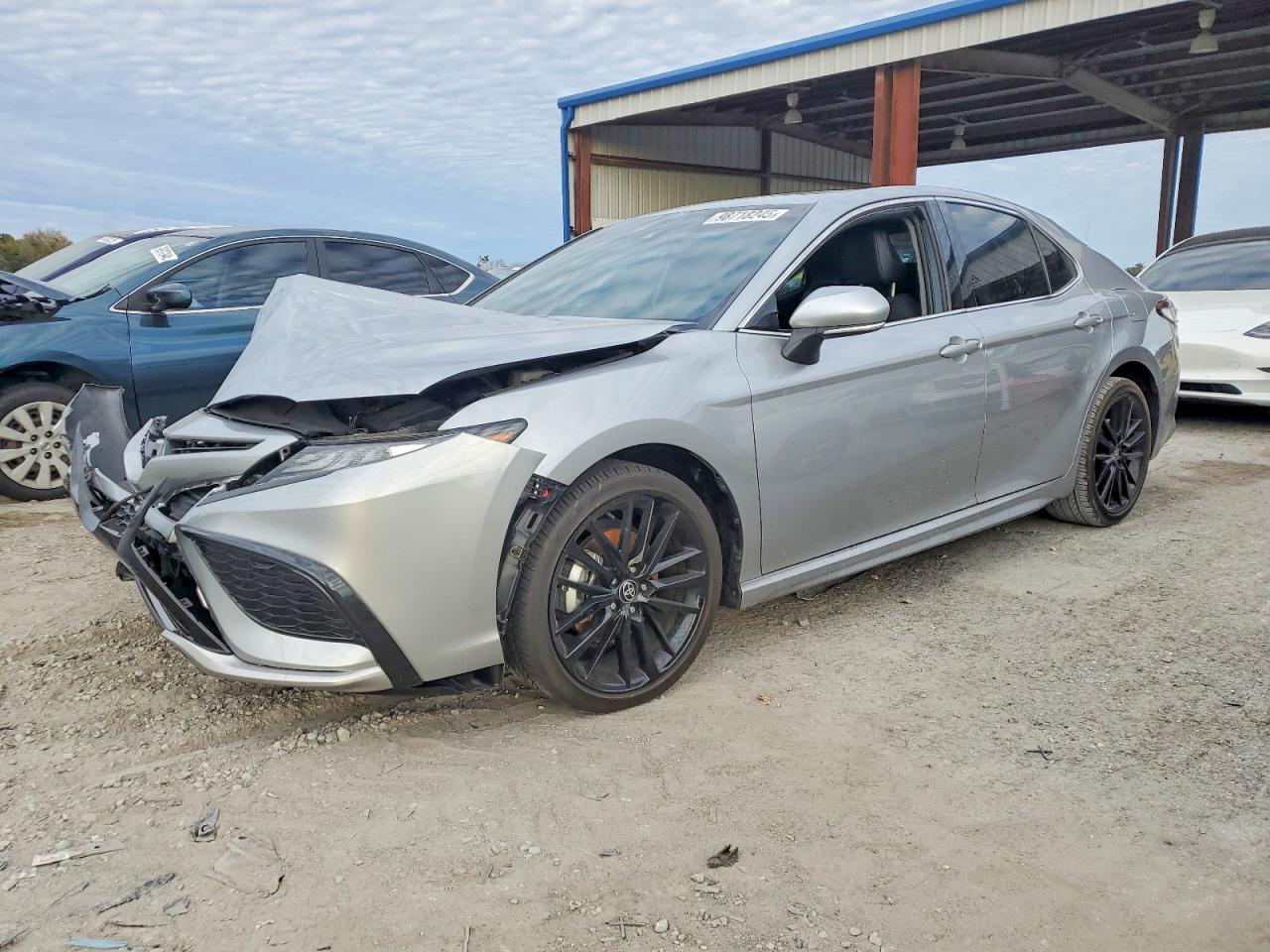 2024 TOYOTA CAMRY