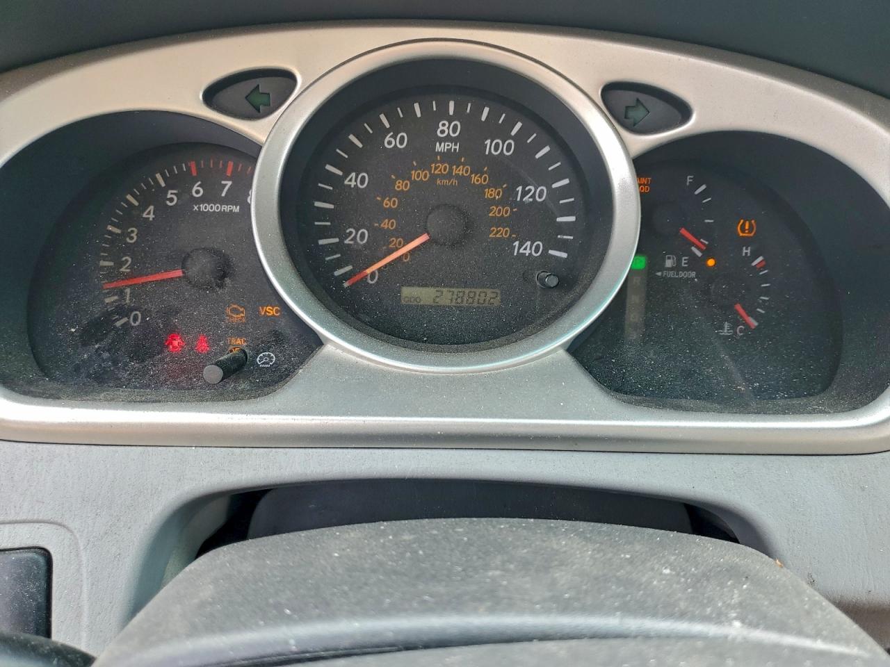 2004 TOYOTA HIGHLANDER BASE photo 9