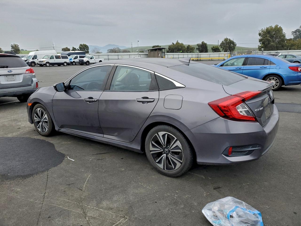 2016 HONDA CIVIC EX photo 2
