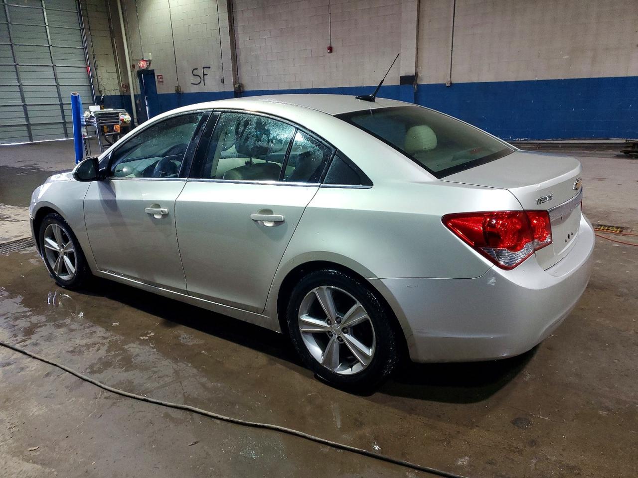 2013 CHEVROLET CRUZE LT photo 2