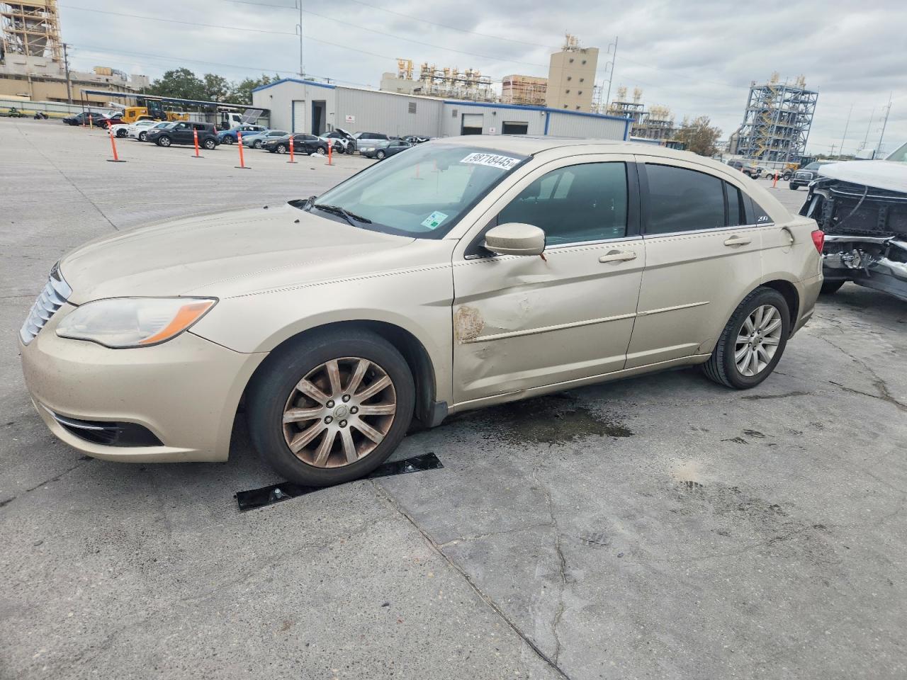 2013 CHRYSLER 200