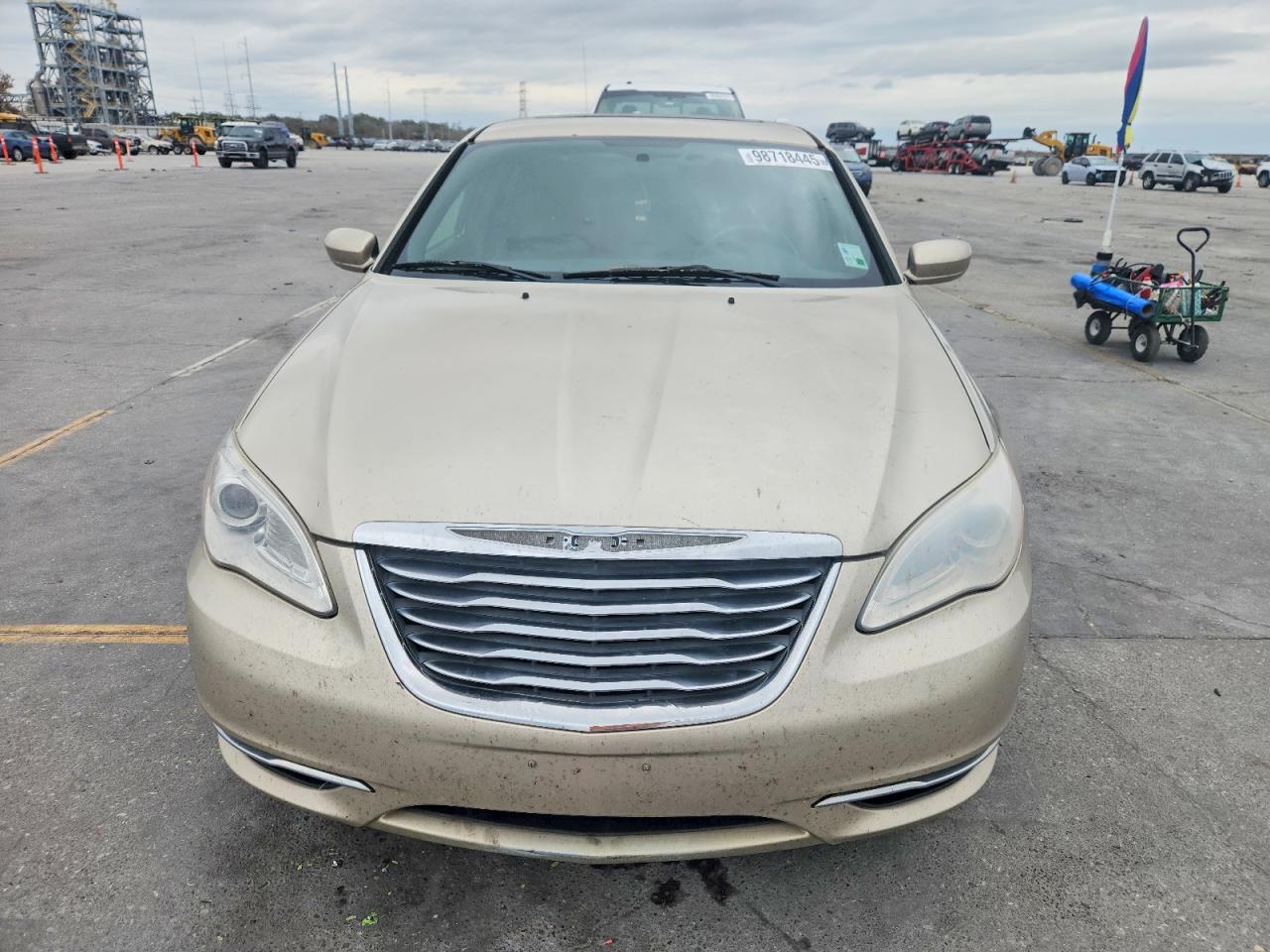2013 CHRYSLER 200 TOURING photo 5