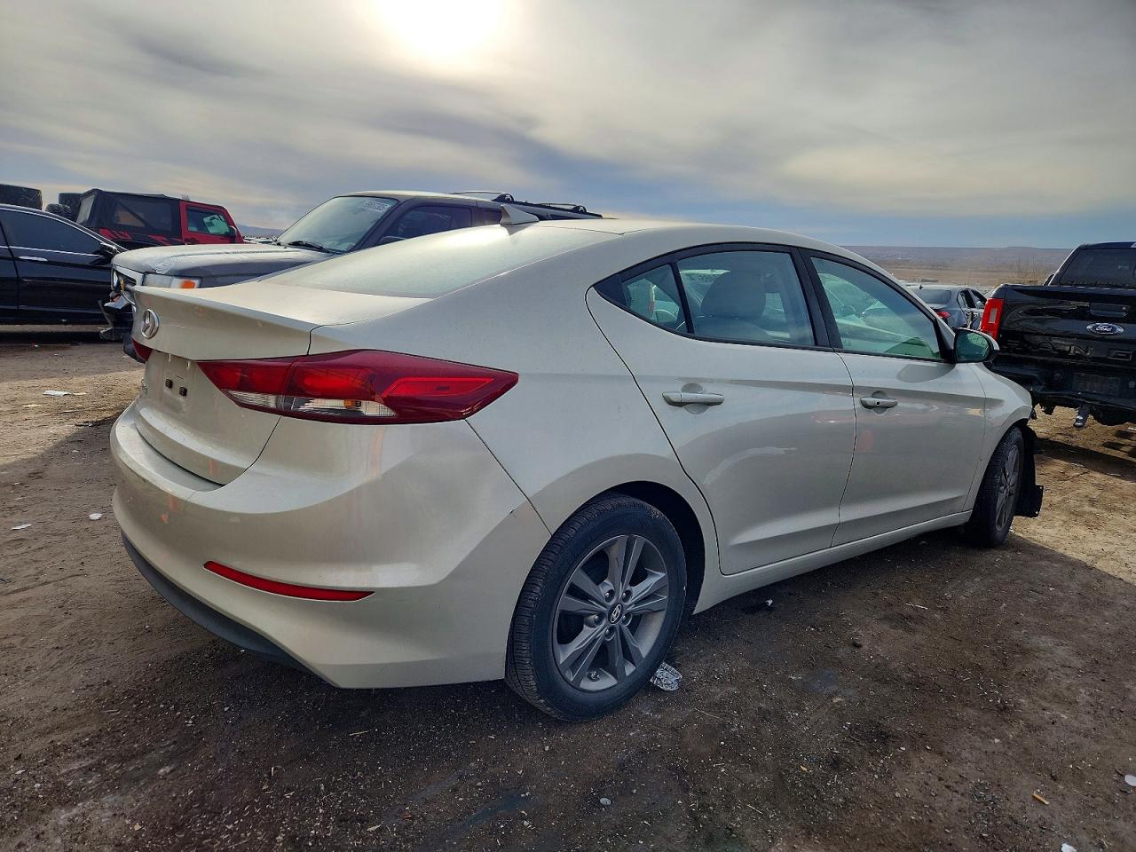2017 HYUNDAI ELANTRA SE photo 3