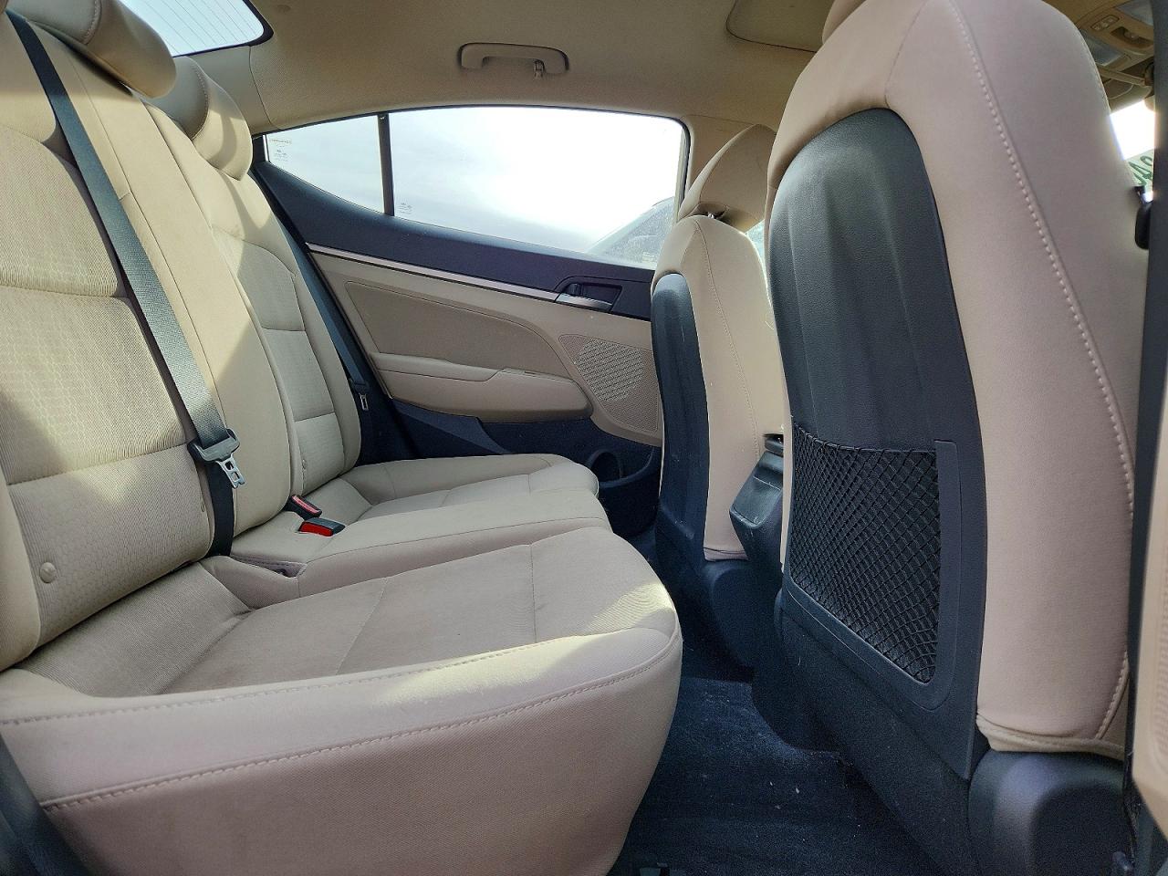 2017 HYUNDAI ELANTRA SE photo 10