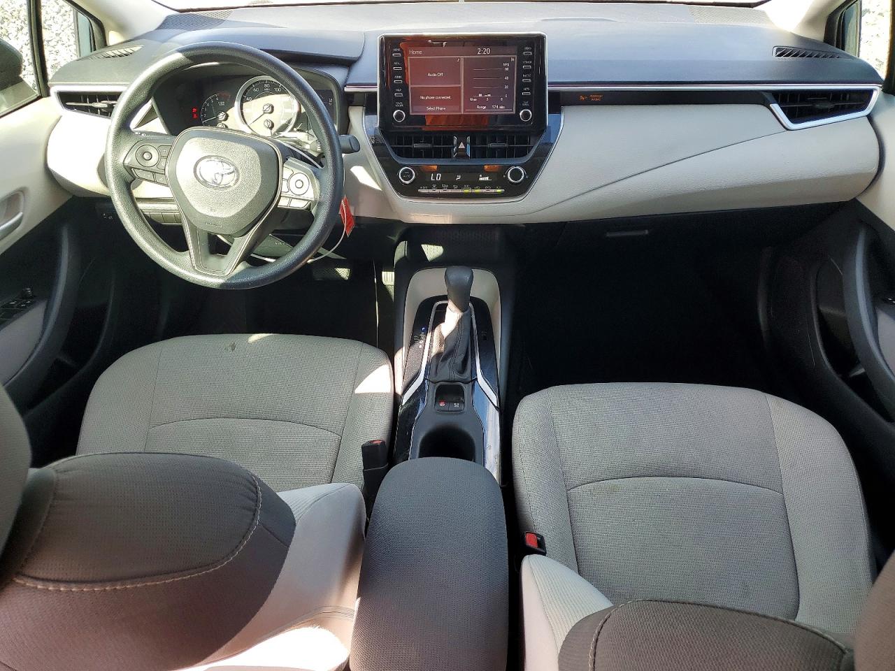 2020 TOYOTA COROLLA LE photo 8