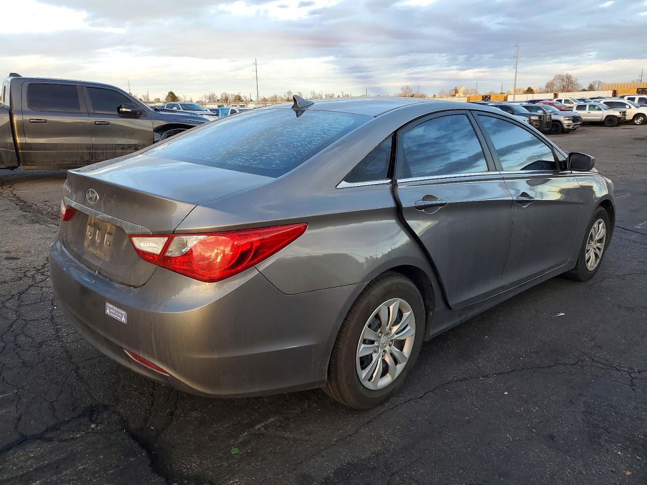 2011 HYUNDAI SONATA GLS photo 3