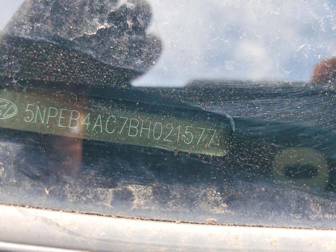 2011 HYUNDAI SONATA GLS photo 12