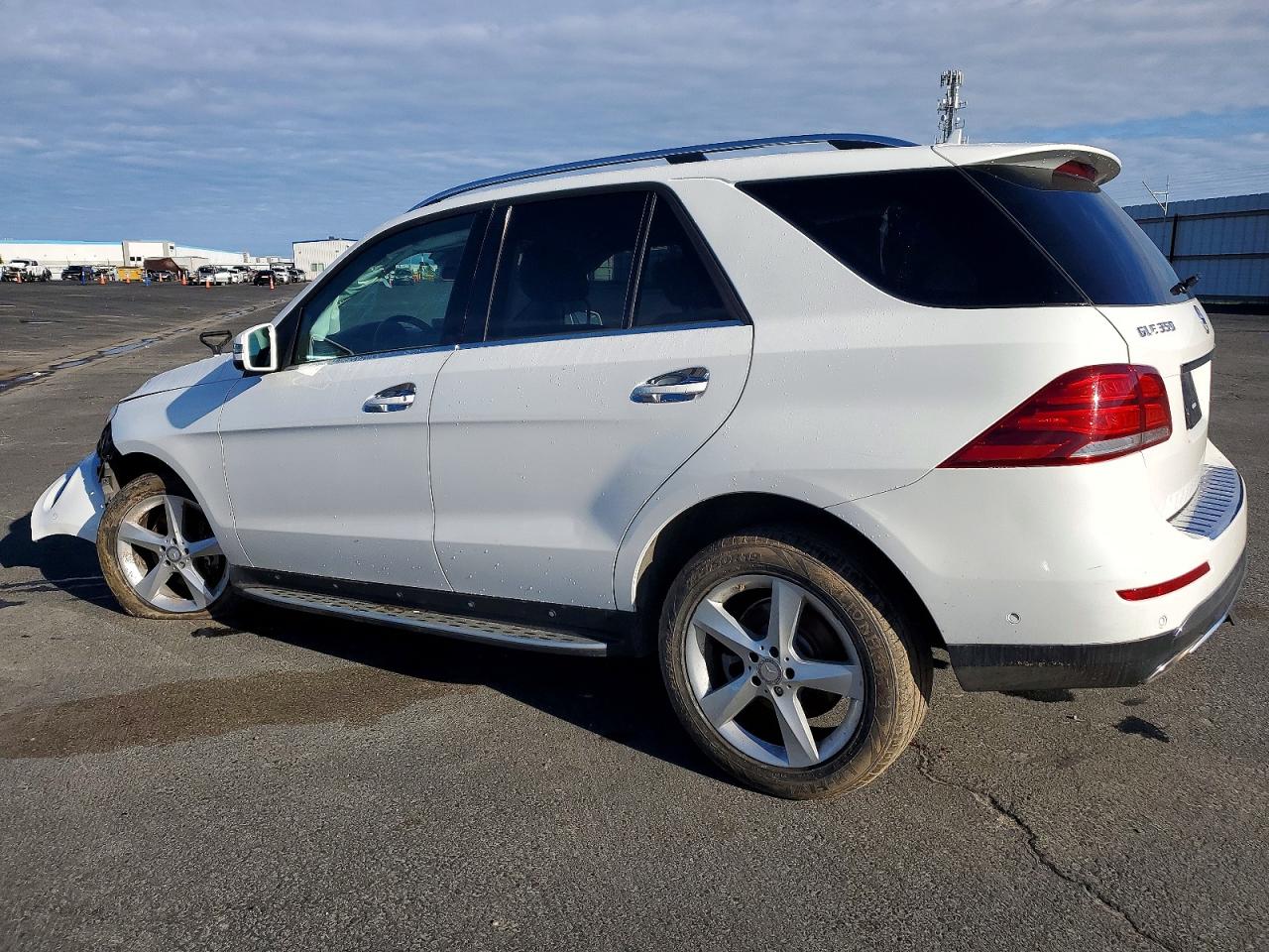 2016 MERCEDES-BENZ GLE 350 4MATIC photo 2