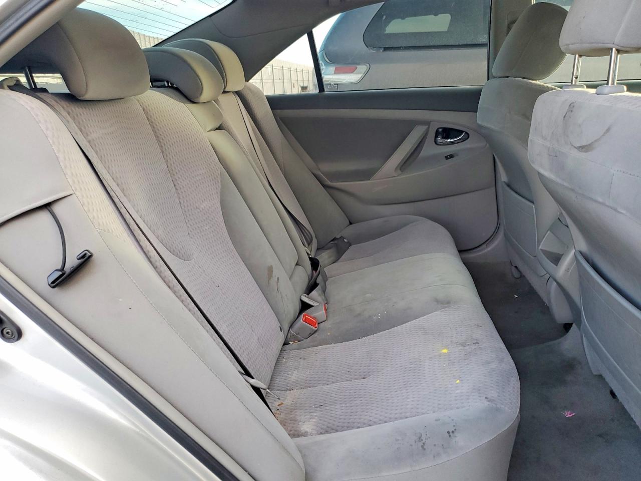 2011 TOYOTA CAMRY BASE photo 10