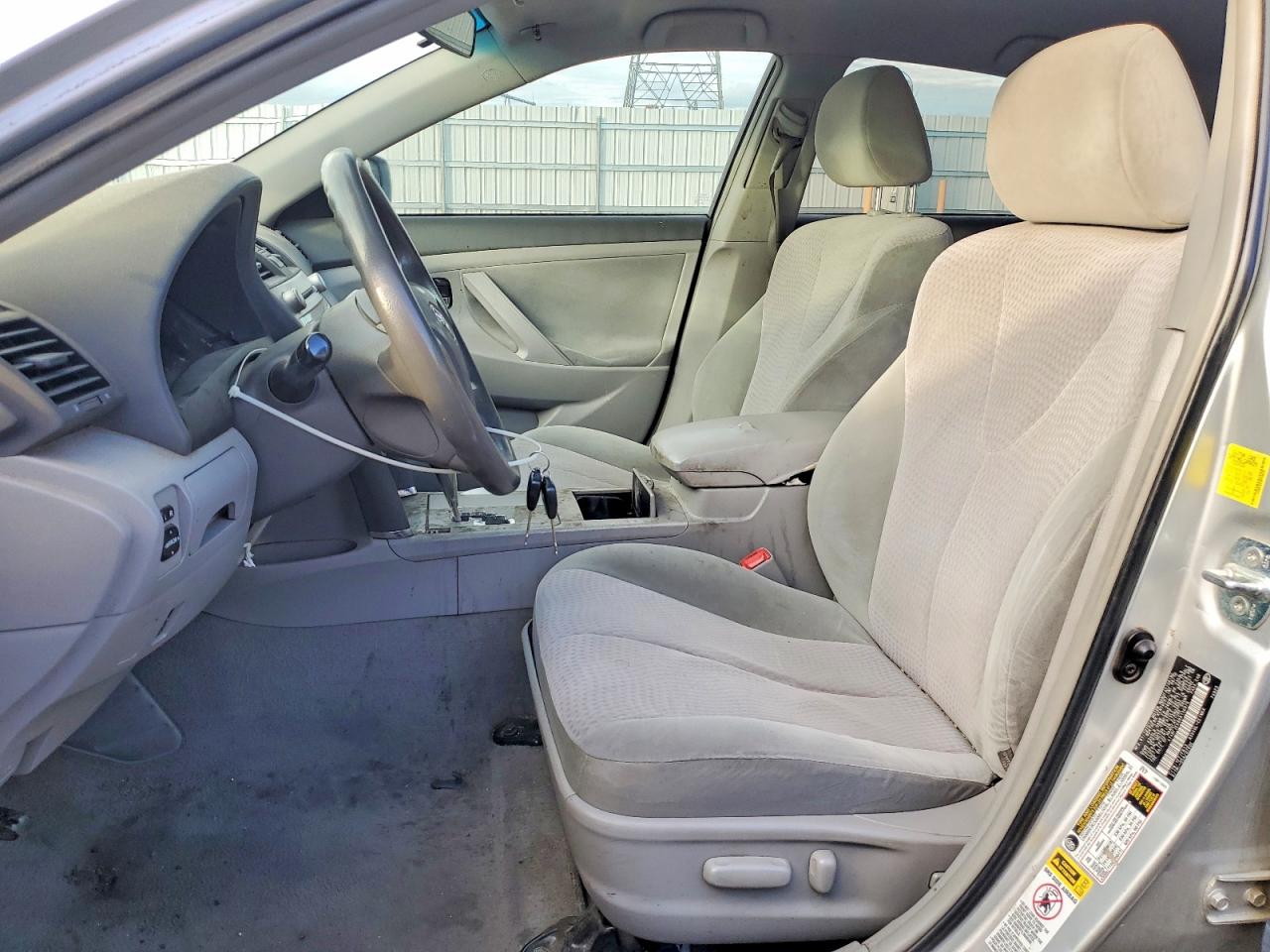 2011 TOYOTA CAMRY BASE photo 7