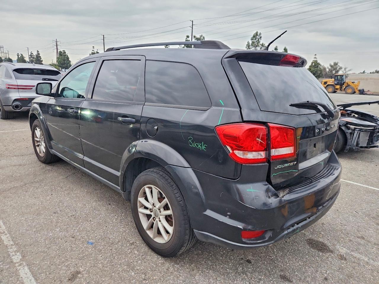 2013 DODGE JOURNEY SXT photo 2