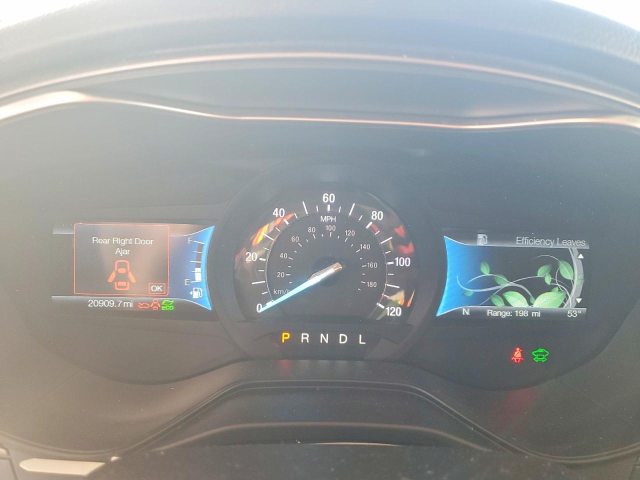 2019 FORD FUSION SE photo 9