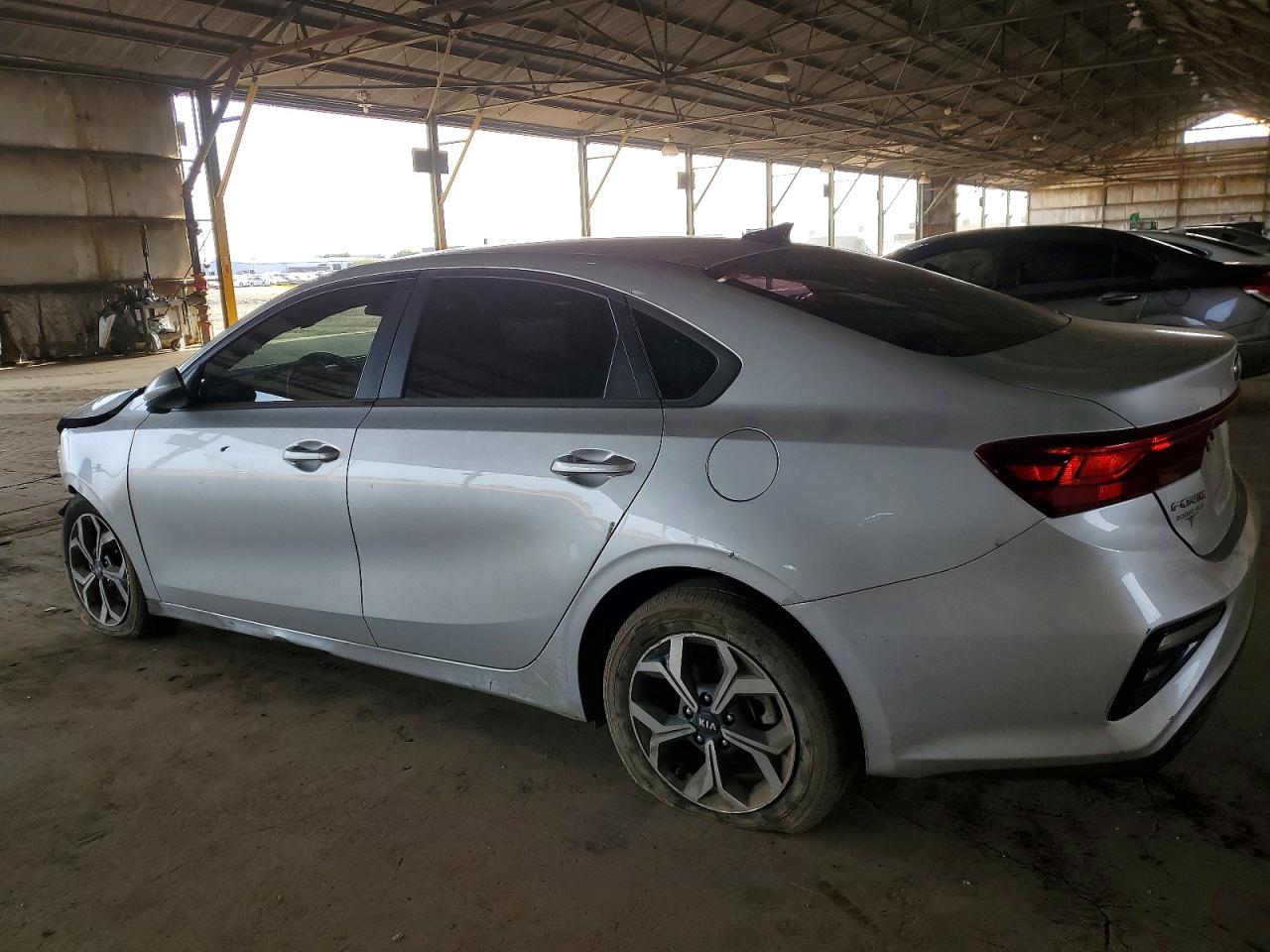 2021 KIA FORTE FE photo 2