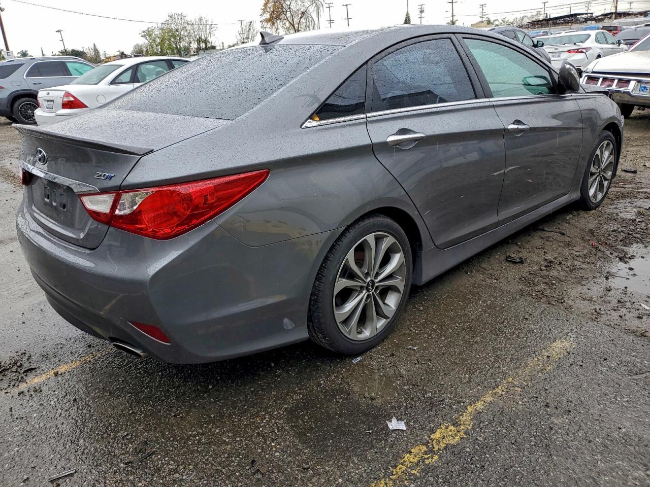 2014 HYUNDAI SONATA SE photo 3