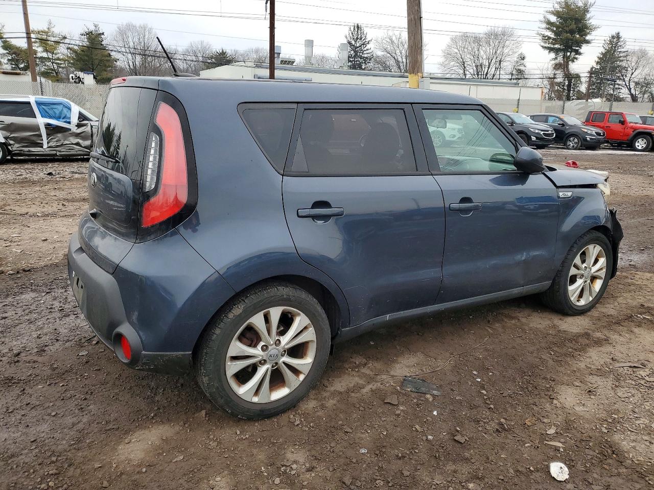 2015 KIA SOUL + photo 3