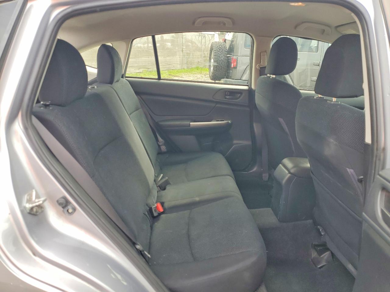 2015 SUBARU IMPREZA photo 10