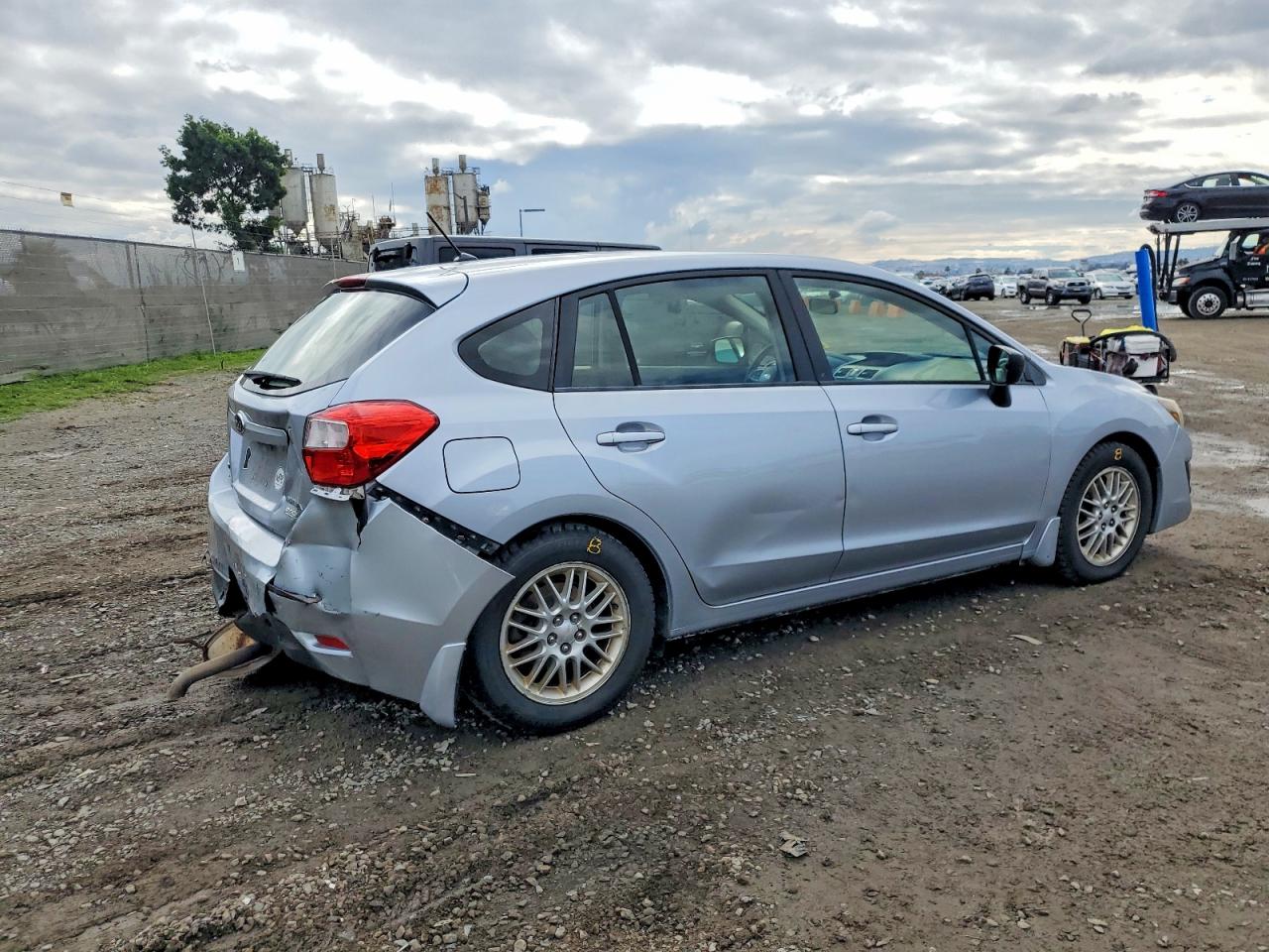 2015 SUBARU IMPREZA photo 3
