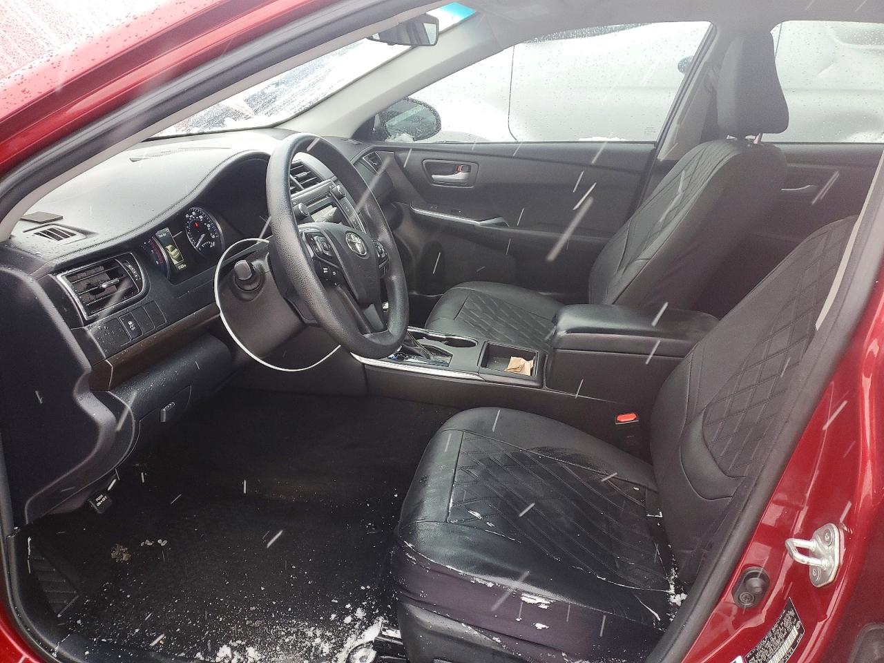2017 TOYOTA CAMRY LE photo 7