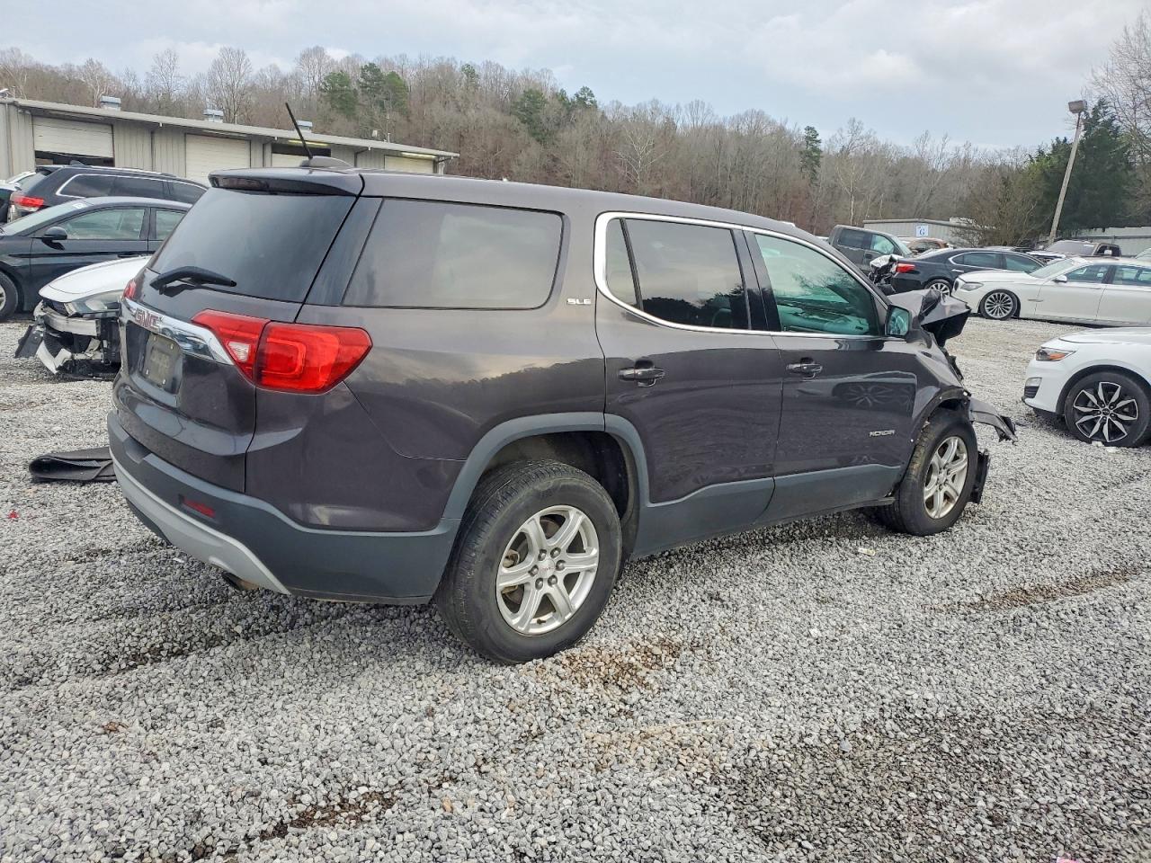 2017 GMC ACADIA SLE photo 3