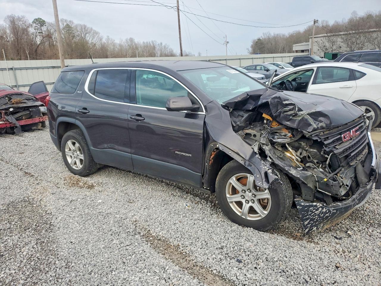 2017 GMC ACADIA SLE photo 4