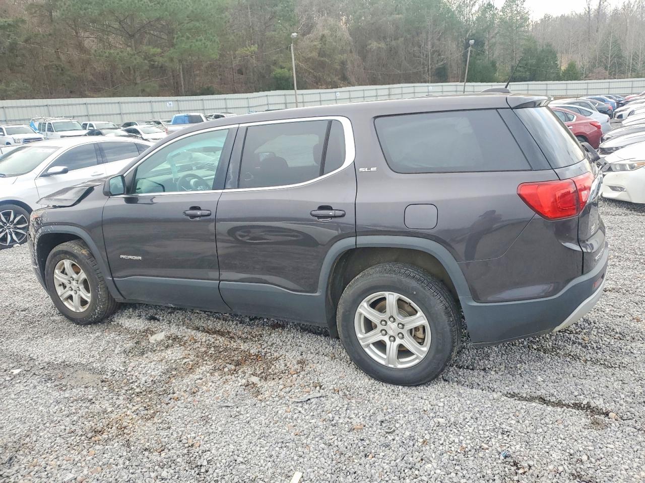 2017 GMC ACADIA SLE photo 2