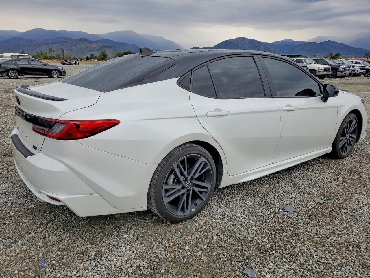 2025 TOYOTA CAMRY XSE photo 3