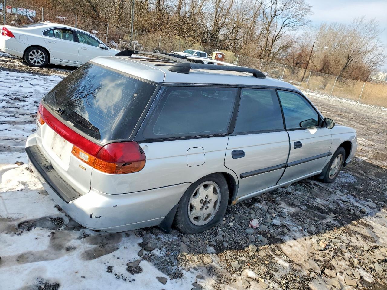 1998 SUBARU LEGACY L photo 3
