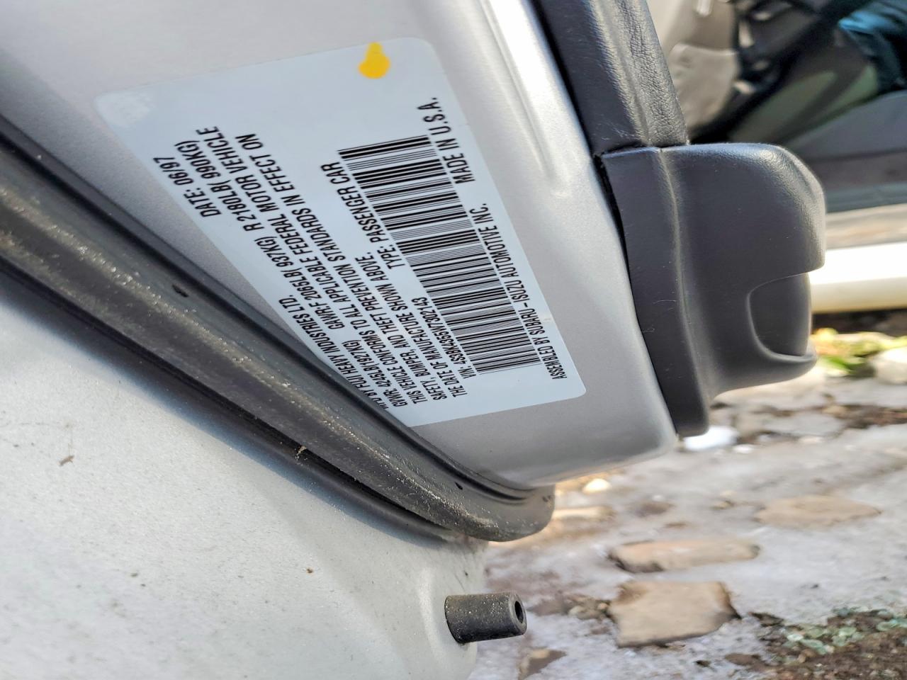 1998 SUBARU LEGACY L photo 12